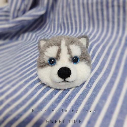 Handmade Needle Felted Dog Brooch, Cute Felt Pet Pin, Ideal Gift for Birthdays & Friends