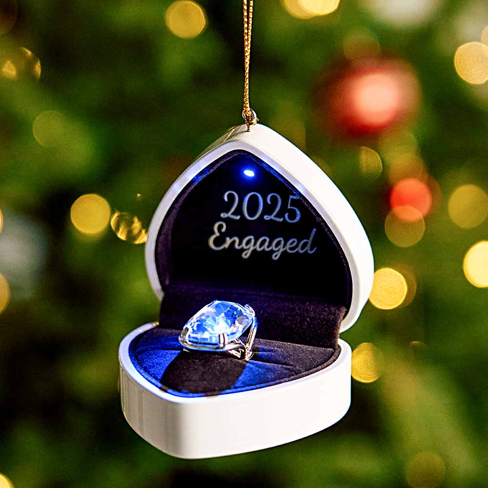 Custom Christmas Proposal Ring Box Ornament, Personalized Fabric Engagement Ornament with Oversized Ring, Cute Giant Engagement Ring, Valentine's Gift for Her, Holiday Decor