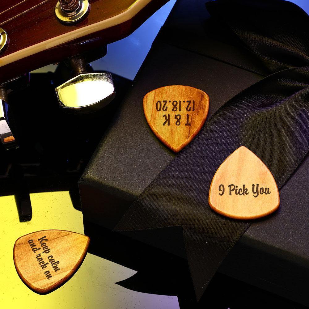 Custom 3PCS Guitar Pick Guitar Wood Picks Box Guitar-shaped Picks Box Plectrum Container Romantic Gifts
