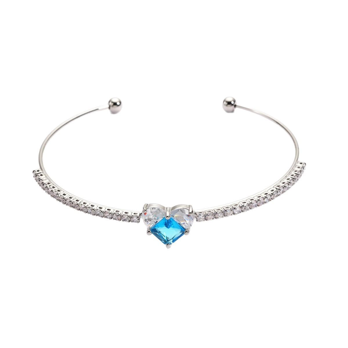 Sparkling Heart Cubic Zirconia Bangle Bracelet Platinum Plated Heart CZ Open Cuff Bracelet Luxury Elegant Crystal Bangle Anniversary Jewelry Gift for Women