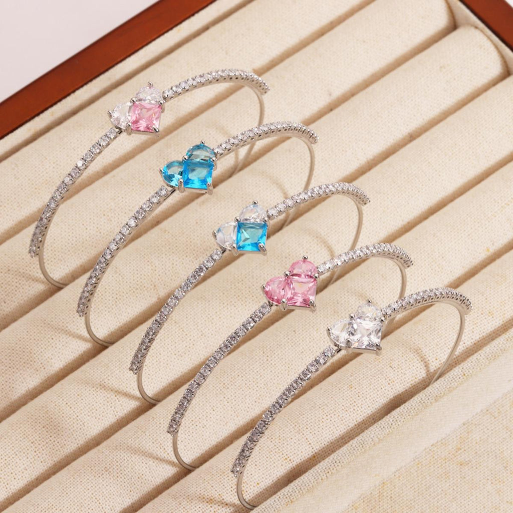 Sparkling Heart Cubic Zirconia Bangle Bracelet Platinum Plated Heart CZ Open Cuff Bracelet Luxury Elegant Crystal Bangle Anniversary Jewelry Gift for Women