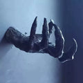 Halloween Witch's Demon Hand Wall Mounted Jewelry Holder Gothic Devil Claw Necklace Organizer Spooky Hanging Decor Wall Statue for Home & Halloween