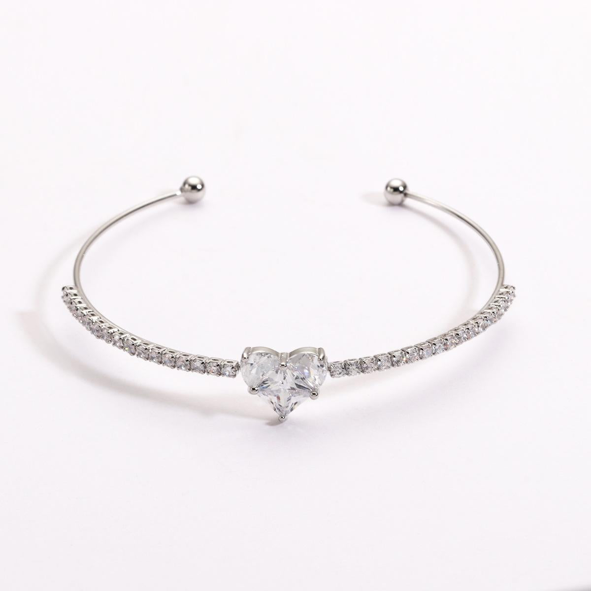 Sparkling Heart Cubic Zirconia Bangle Bracelet Platinum Plated Heart CZ Open Cuff Bracelet Luxury Elegant Crystal Bangle Anniversary Jewelry Gift for Women