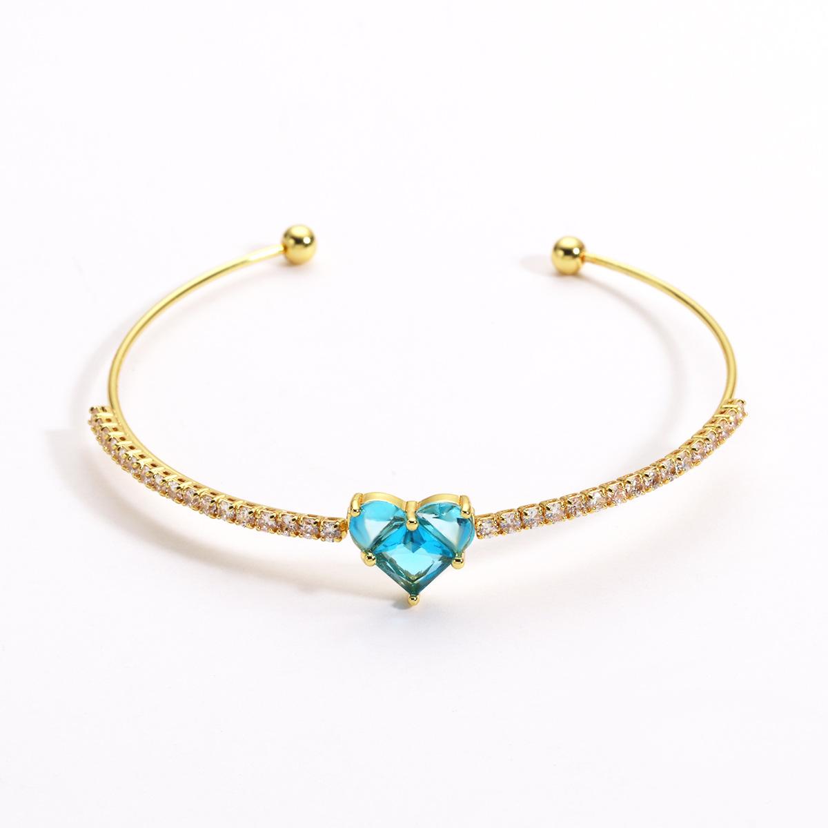 Sparkling Heart Cubic Zirconia Bangle Bracelet Platinum Plated Heart CZ Open Cuff Bracelet Luxury Elegant Crystal Bangle Anniversary Jewelry Gift for Women
