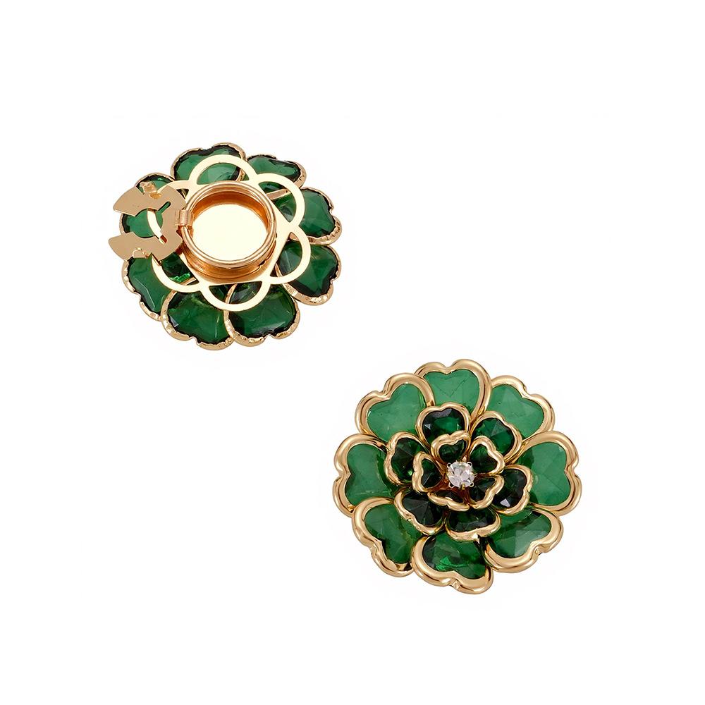 Camellia Flower Button Covers for Shirts Decorative Floral Cufflink Covers Acrylic Crystal Camellia Collar Clip Cuff Button Covers Fashion Jewelry Accessories for Women