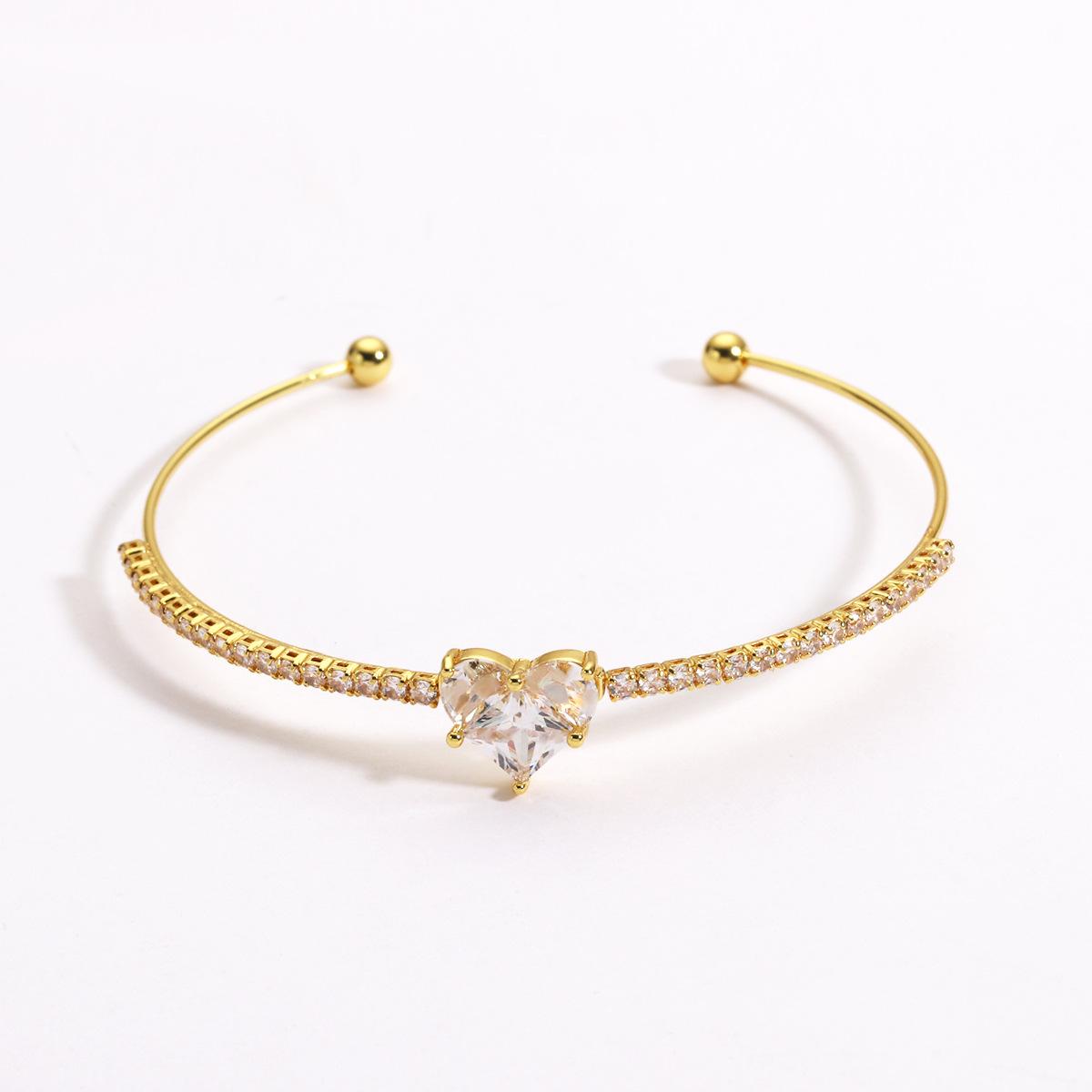 Sparkling Heart Cubic Zirconia Bangle Bracelet Platinum Plated Heart CZ Open Cuff Bracelet Luxury Elegant Crystal Bangle Anniversary Jewelry Gift for Women