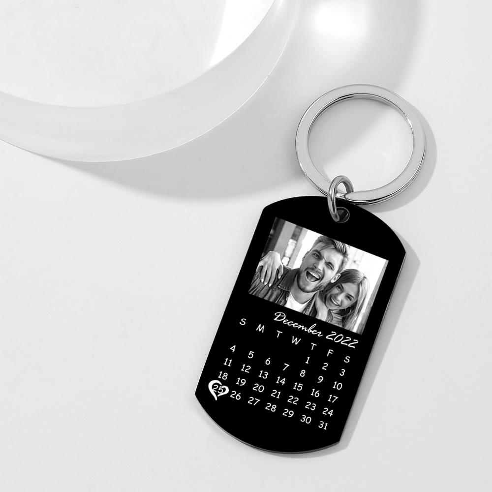 Custom Black Filter Classic Photo Calendar Keychain Unique Design Gift For Father's Day