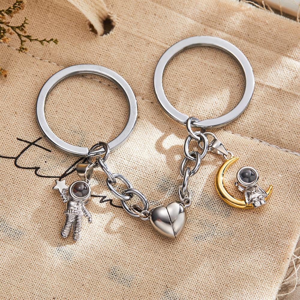 2pcs Couple Magnetic Heart & Spaceman Charm Projection Photo Key Chain Anniversary Gifts for Him
