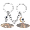 2pcs Couple Magnetic Heart & Spaceman Charm Projection Photo Key Chain Anniversary Gifts for Him