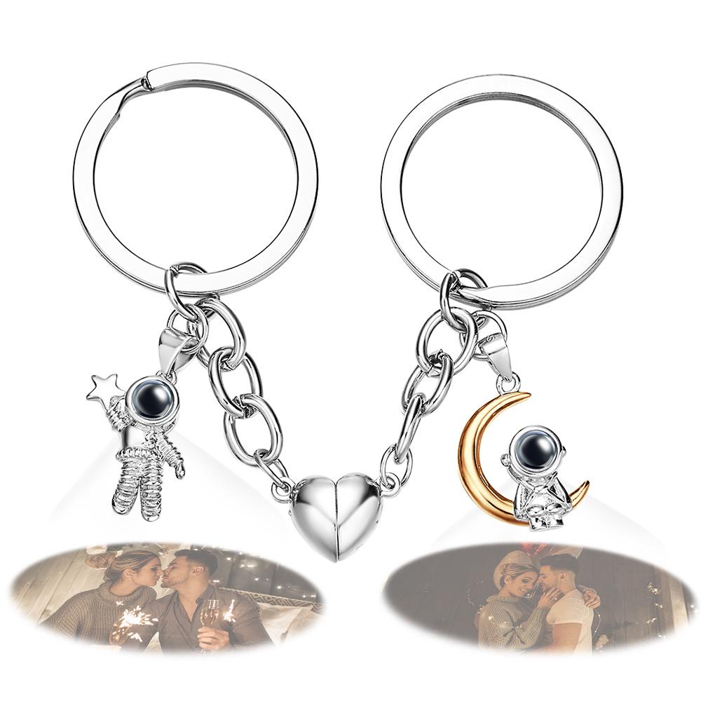 2pcs Couple Magnetic Heart & Spaceman Charm Projection Photo Key Chain Anniversary Gifts for Him