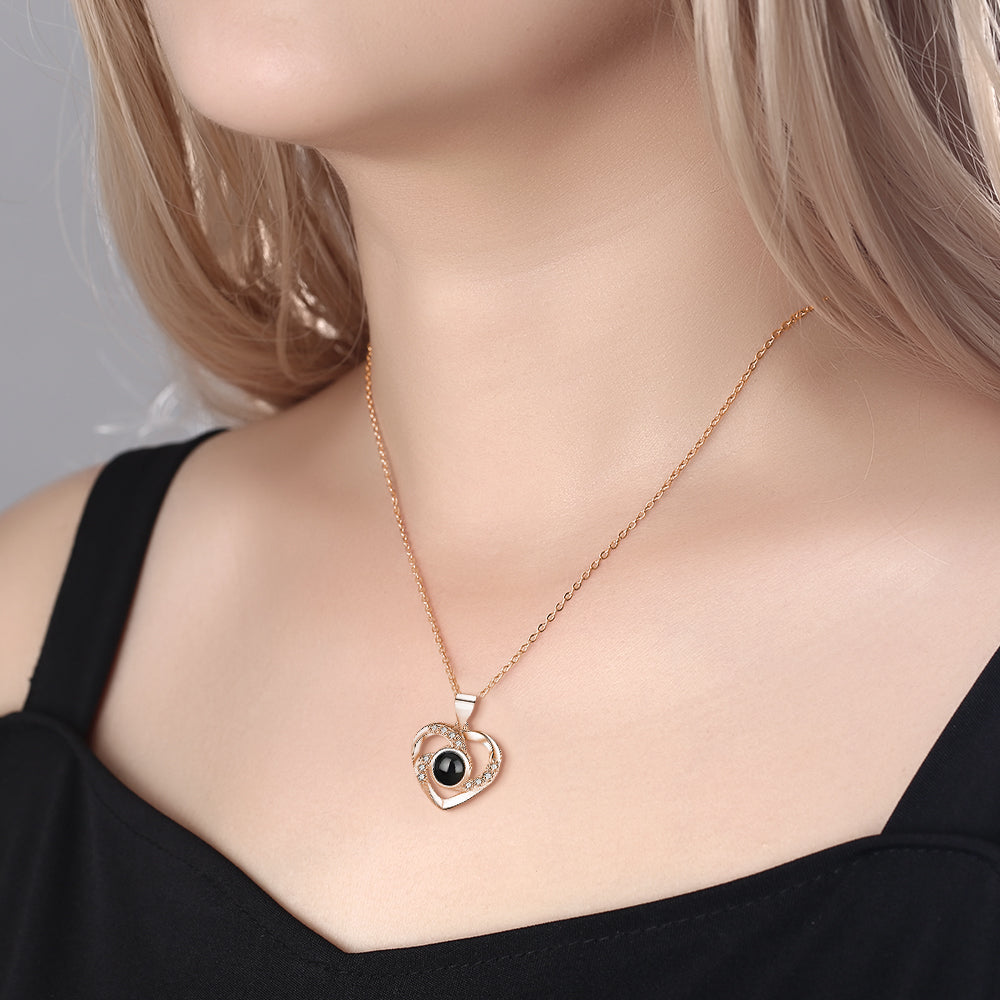 Custom Projection Necklace Elegant Heart Photo Necklace Gift for Mom Best Mother's Day Gift