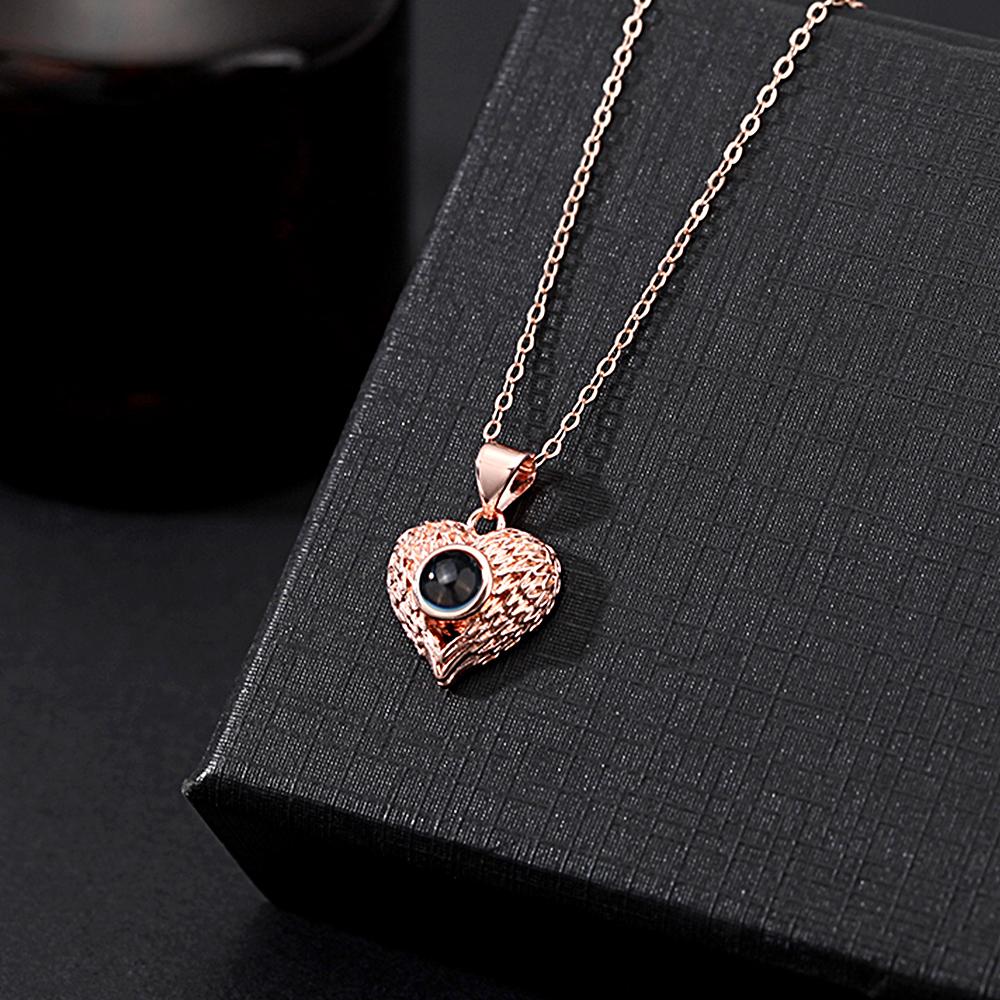 Personalized Picture Projection Necklace Heart Shaped Style Present for Best And Favourite Friend