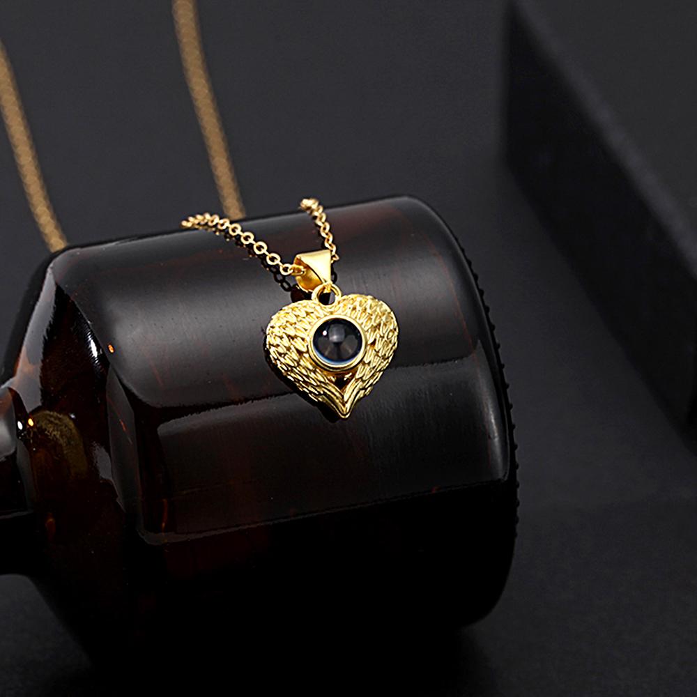 Personalized Picture Projection Necklace Heart Shaped Style Present for Best And Favourite Friend