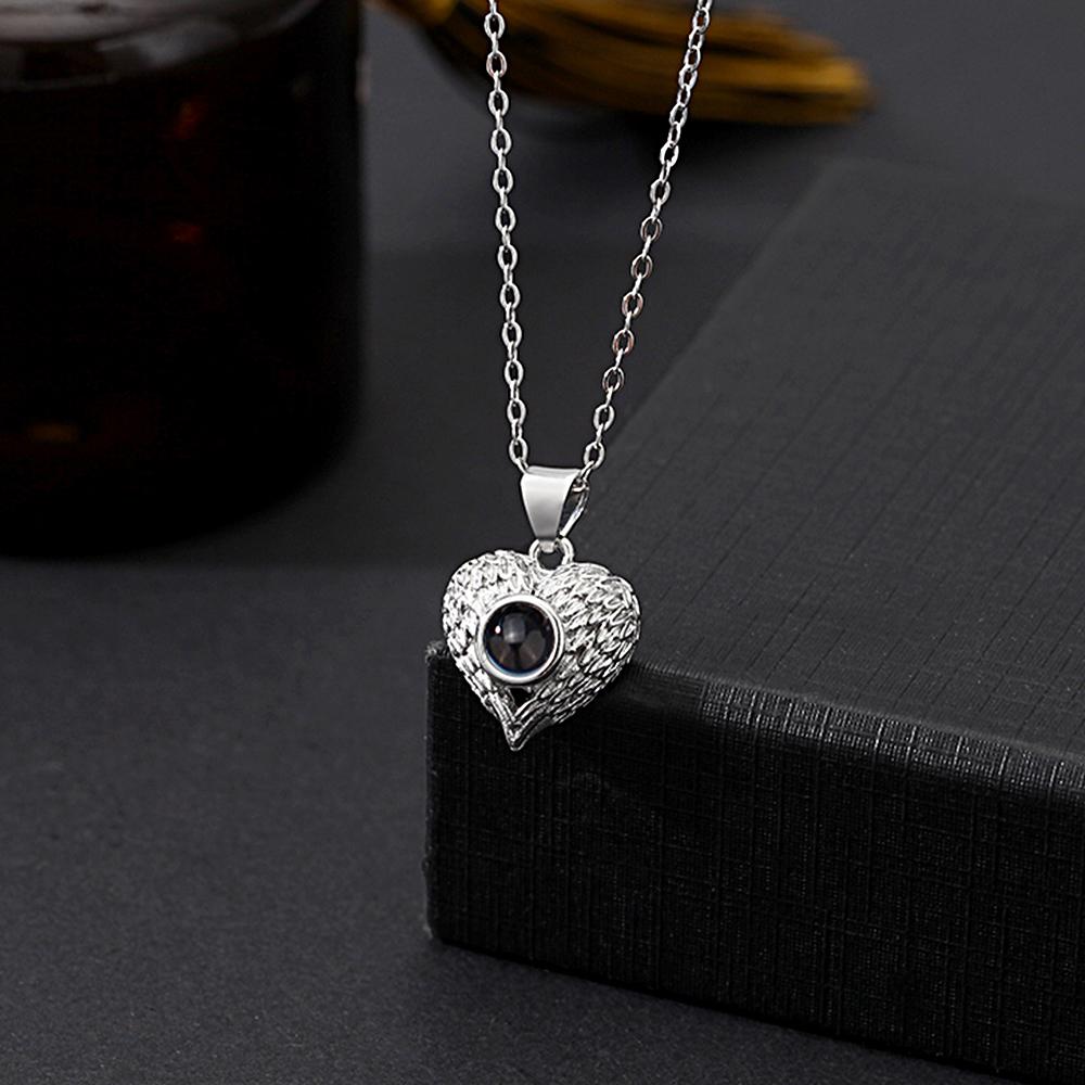 Personalized Picture Projection Necklace Heart Shaped Style Present for Best And Favourite Friend