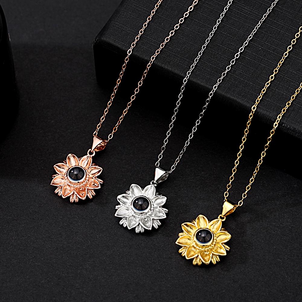Personalized Picture Projection Necklace with Special Shaped Gift for Favourite Person