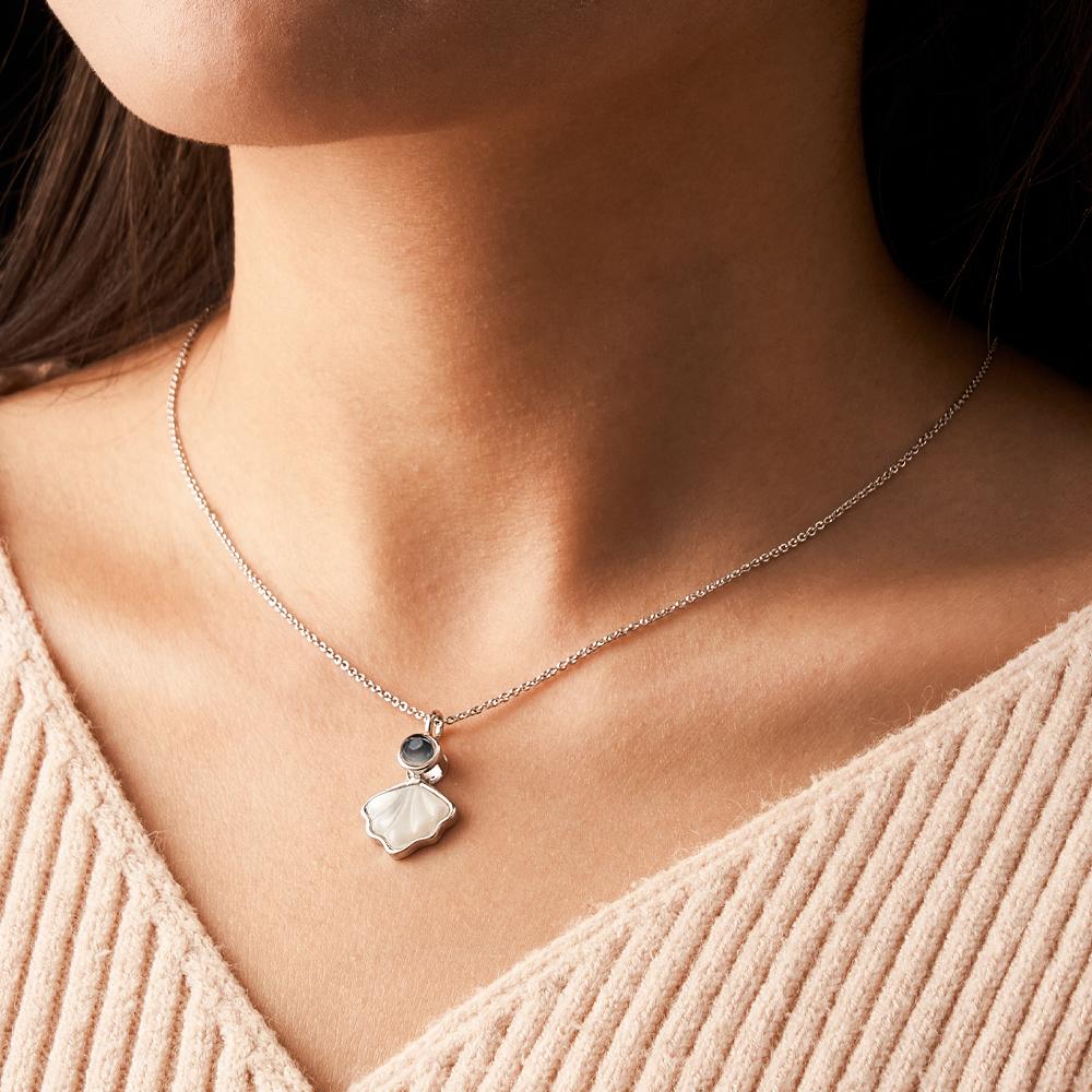 Seashell Projection Necklace Personalized Picture Inside Pendant Minimalist Pet Memorial Jewelry Trendy Best Friend Gift