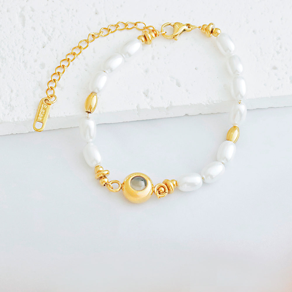 Personalized Photo Projection Circle Vintage Luxury Bracelet 18k Gold Plated Stainless Steel Pearl Bracelet Gift for Her