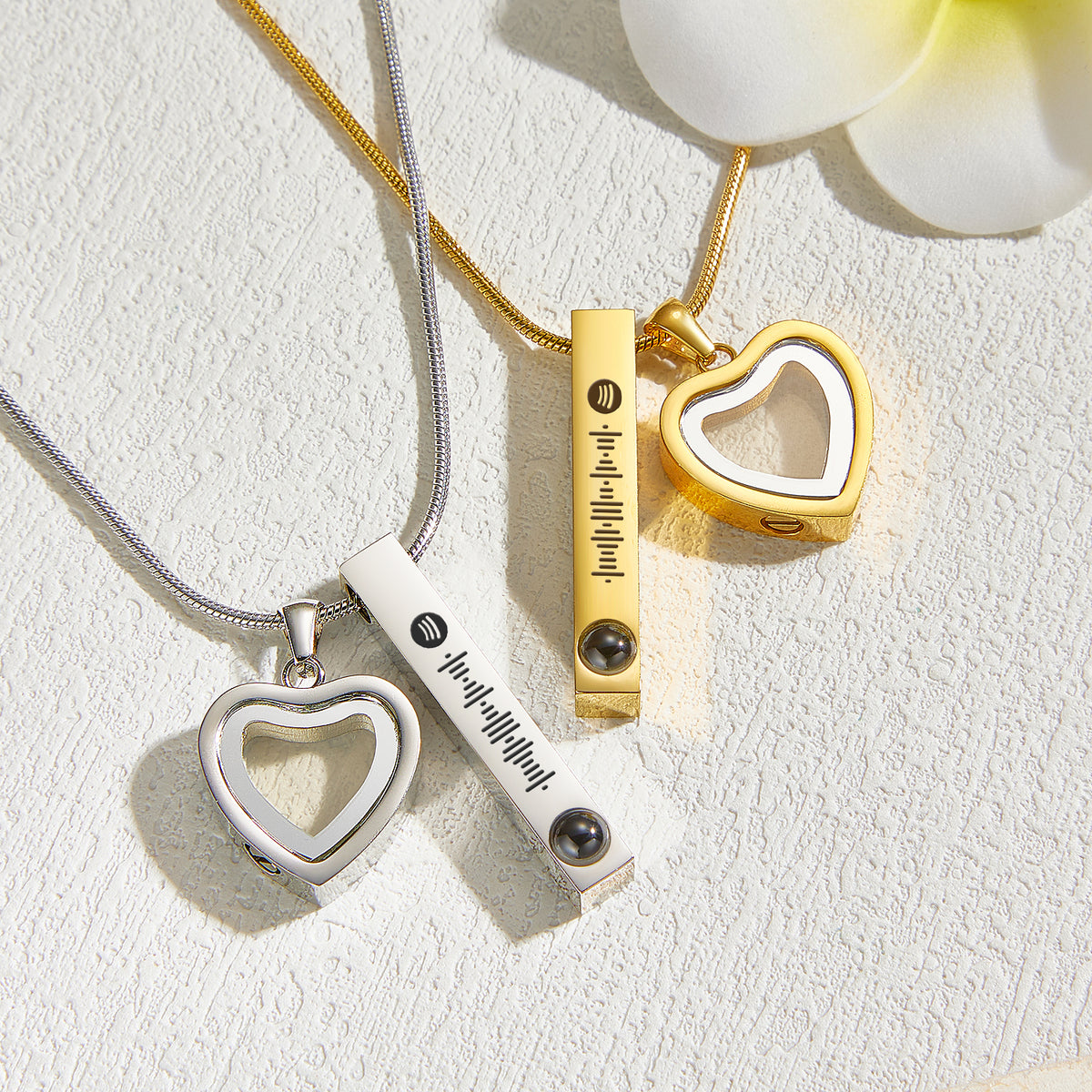Pet Ashes Projection Necklace Spotify Code Necklace Glass Pendant Heart-Shaped Urn Necklace Custom Photo Stainless Steel Necklace For Pet Lover