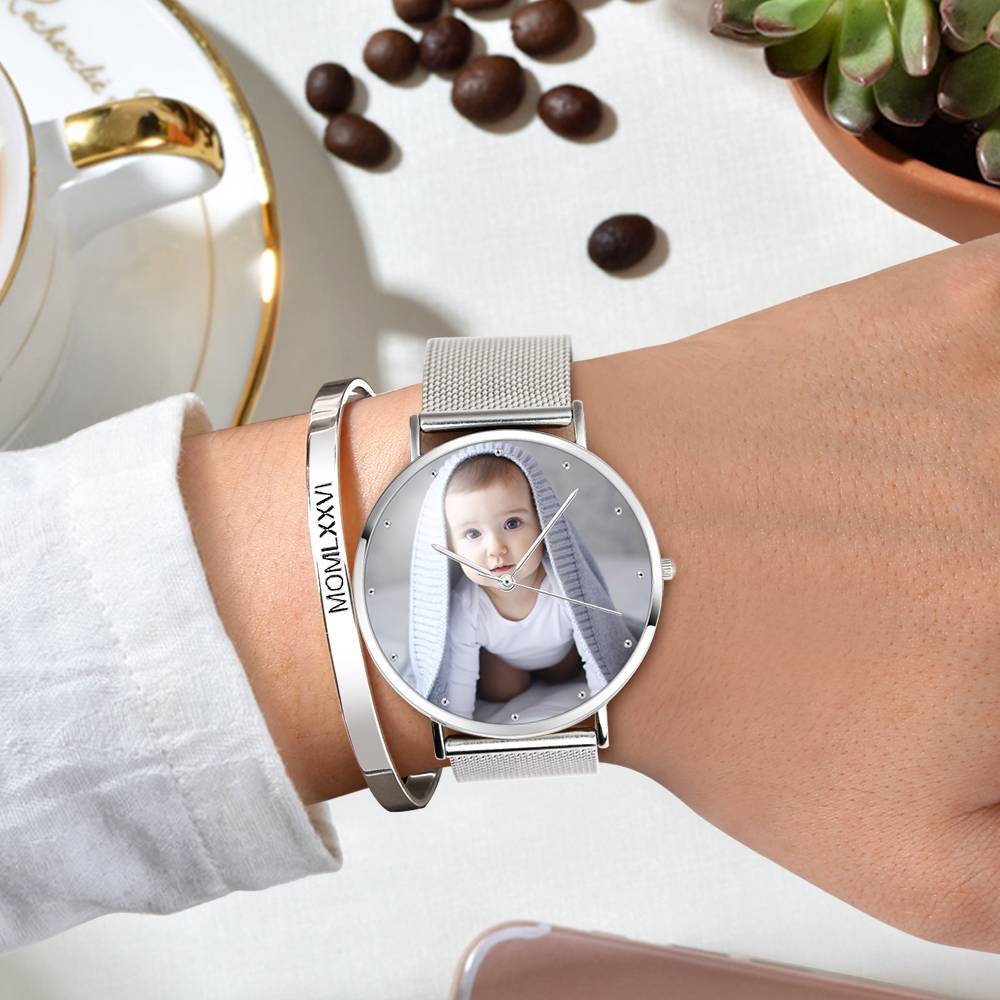 Unisex Engraved Alloy Bracelet Photo Watch 40mm