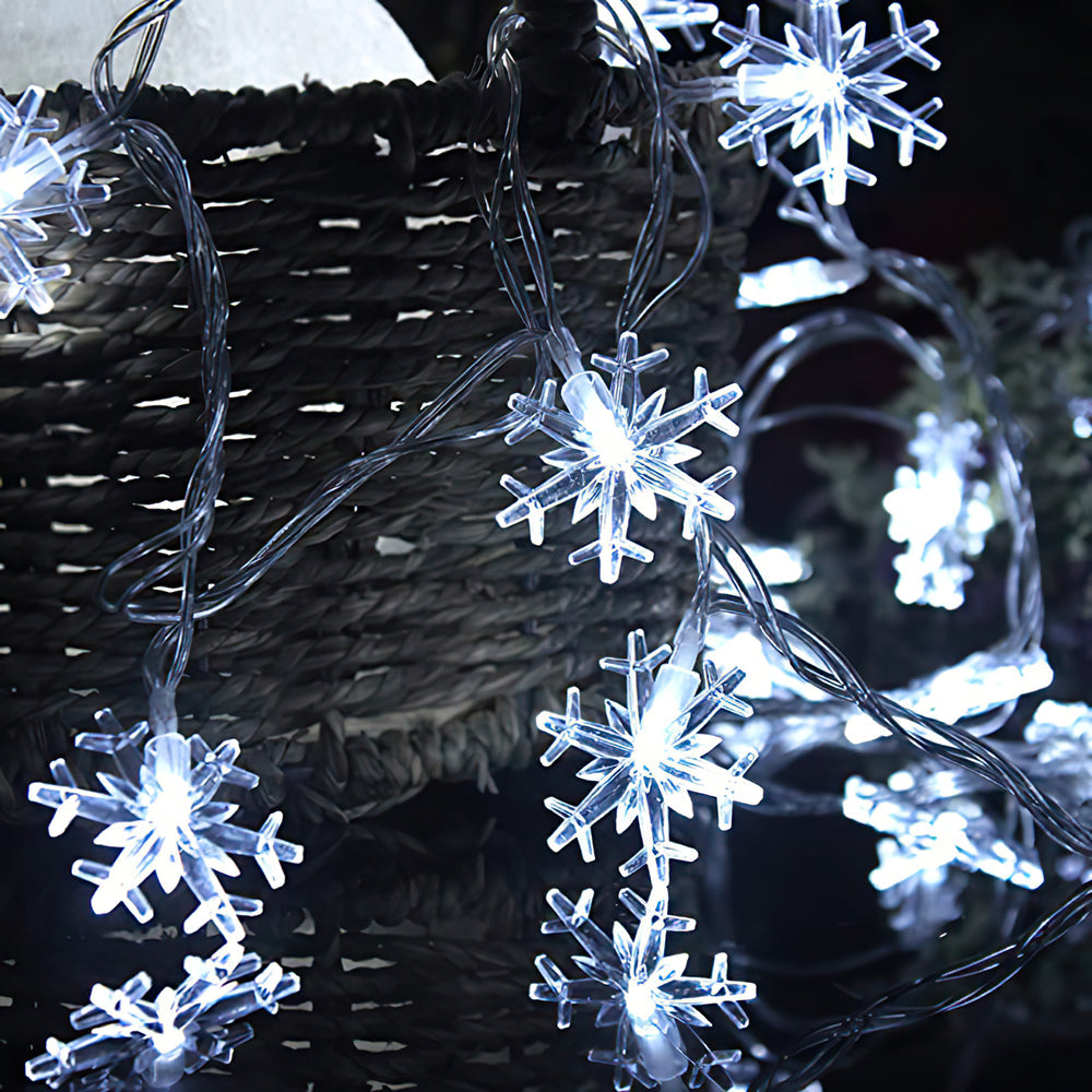 3 Lighting Colors Christmas Snowflake Decoration String Lights with Battery Operated Christmas Hanging Ornaments for Indoor Outdoor Holiday Christmas New Year Party Decorations