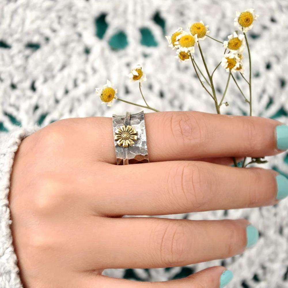 Daisy Fidget Anxiety Ring Meditation Spinner Ring Jewelry Gifts for Women Girls