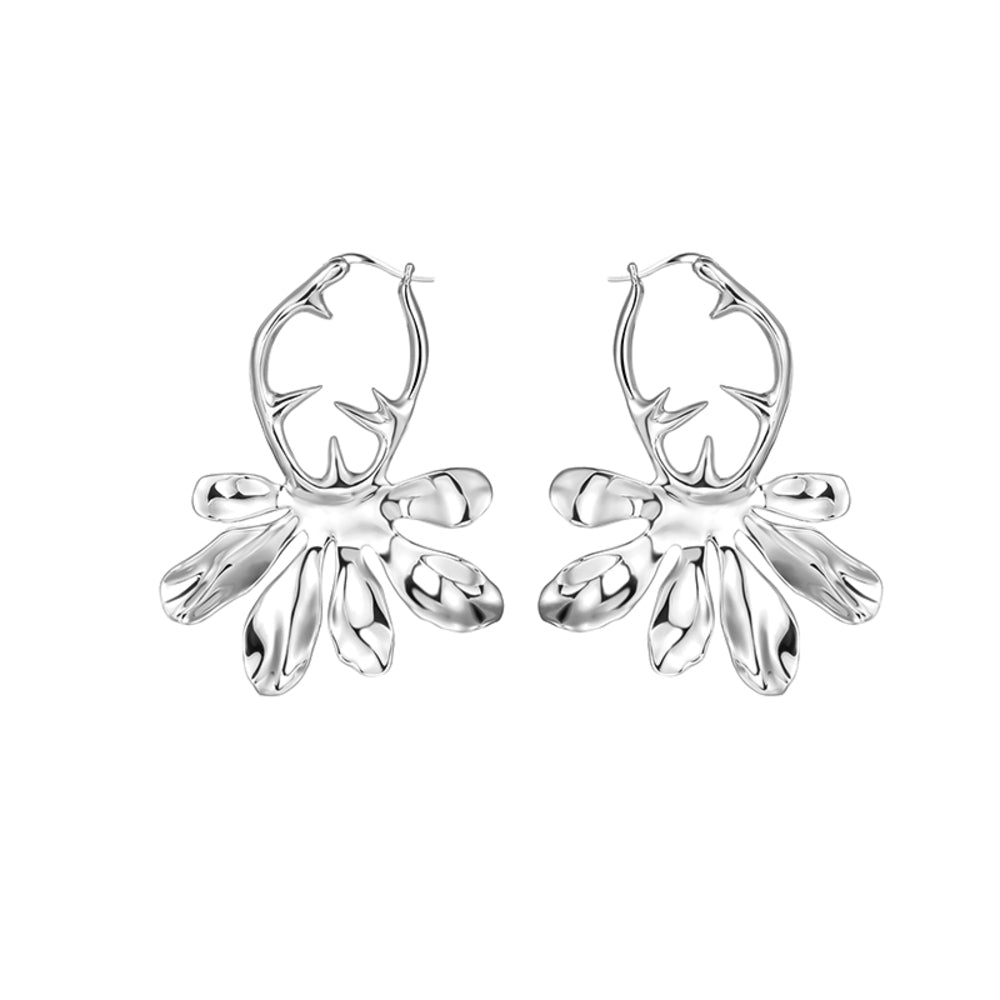 Six Petals Connect With Thorn Silver Earrings
