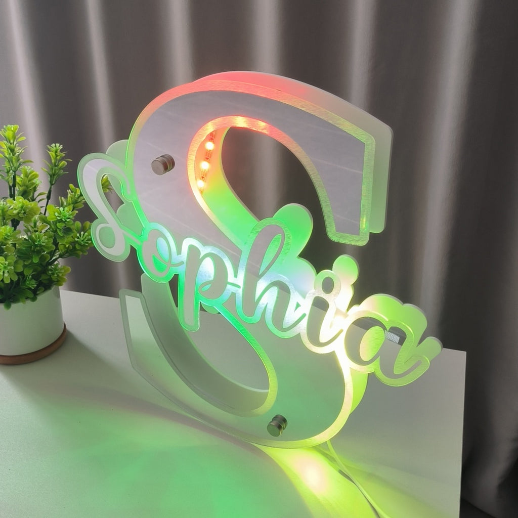 Personalized Name Letter Mirror Light Name Mirror Sign Custom LED illuminated Light-Up Bedroom Sign Gift For Kids