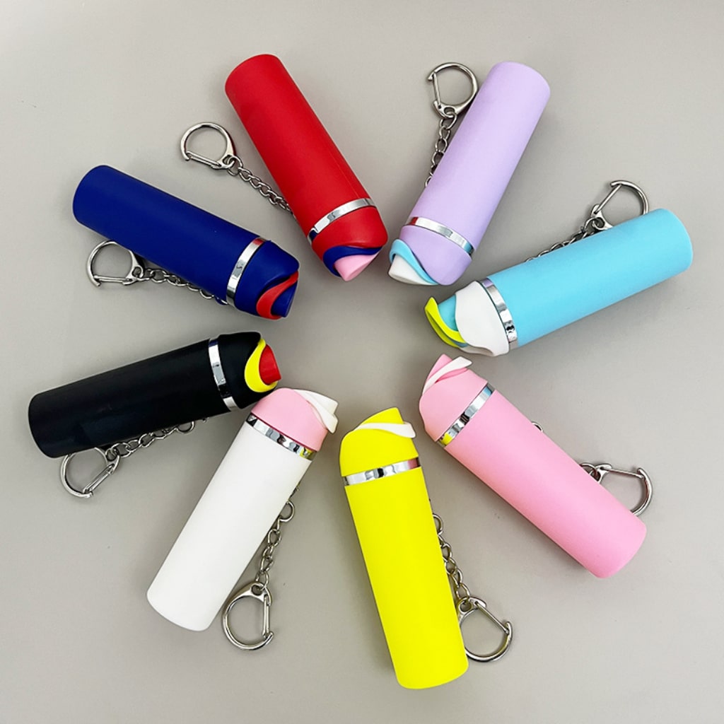 Solid Color Mini Tumbler Cup Keychains Can Be Stored Keychains