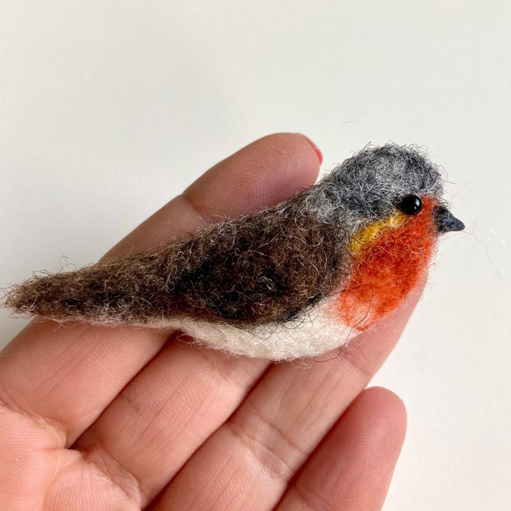 Custom Tiny Felt Robin Pin, Little Robin Brooch, Needle Felted Miniature Bird