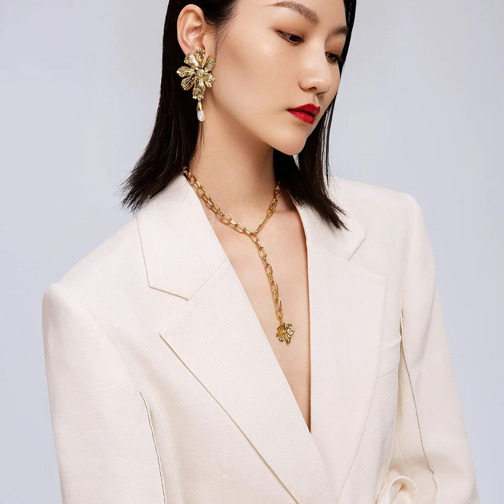 Cosmos Collection Flower Silver And Golden Choker