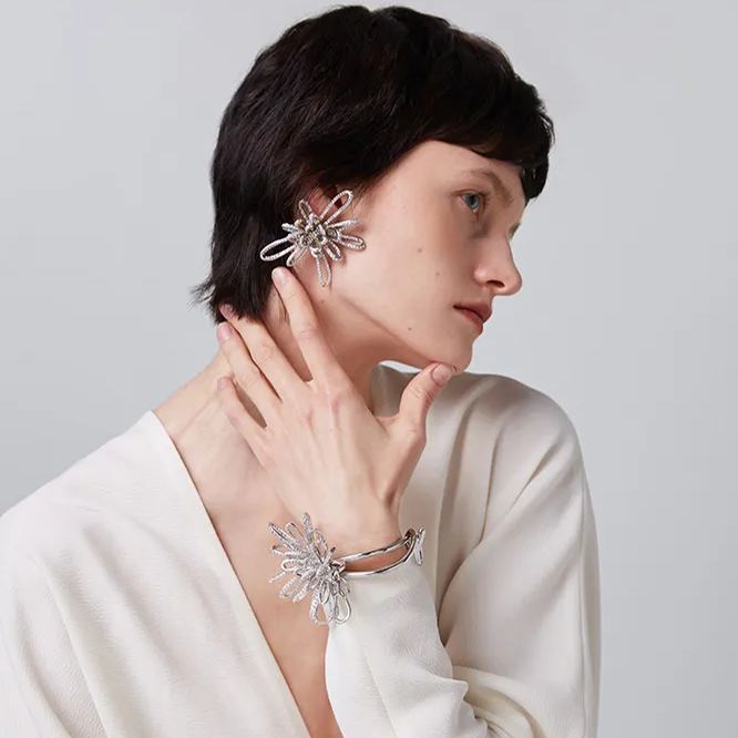 Chrysanthemum Linear Silver Diamond Earrings