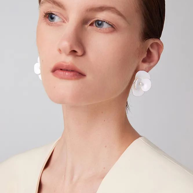 Corn Poppy Collection White Flower Pearl Earrings Small