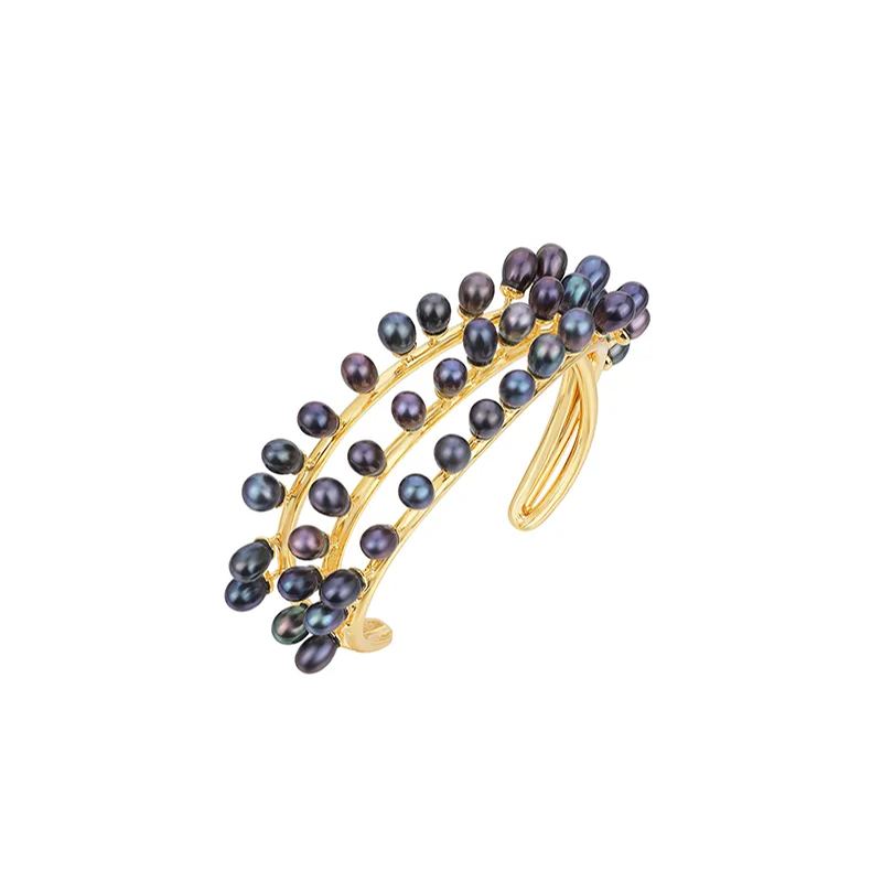 Eucalyptus Collection Fruit-shaped Multi-pearl Three-line Bracelet