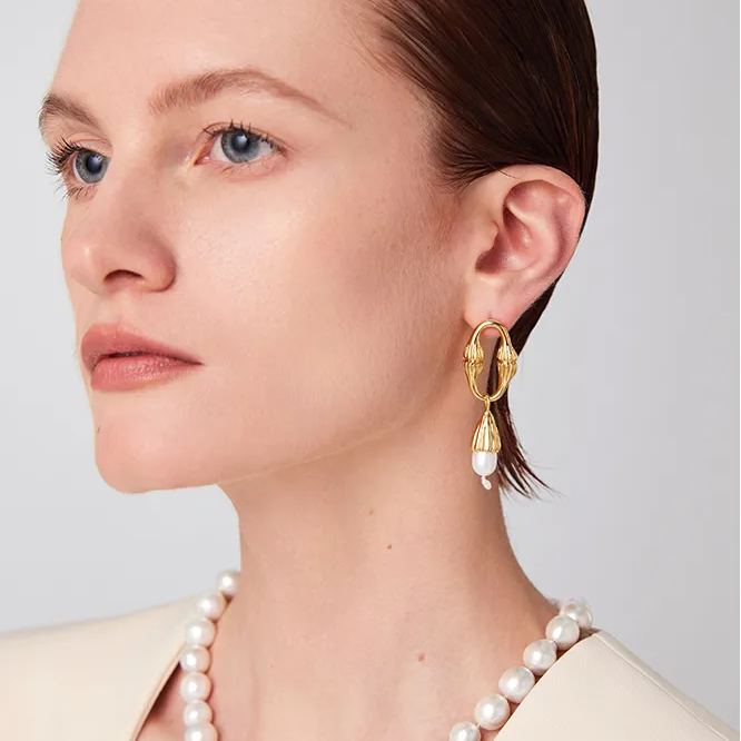 Equisetum Collection Hoop Pearl Earrings