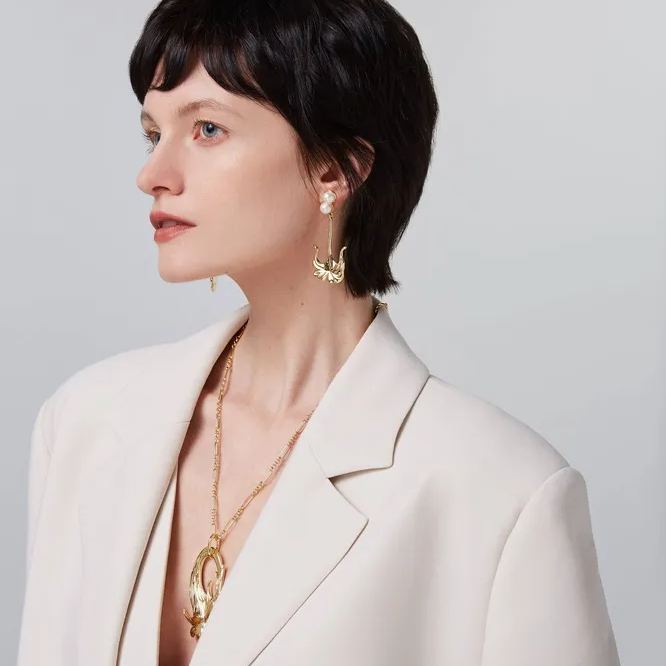 Datura Collection Single Flower Bipearl Earrings