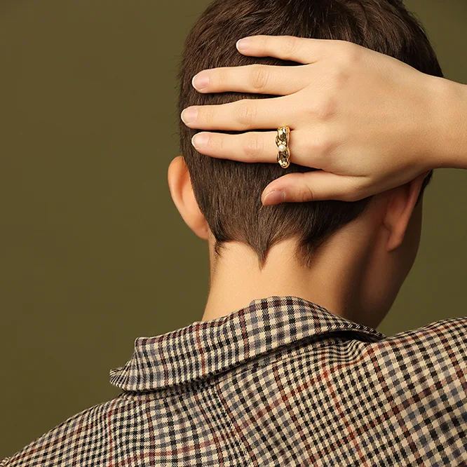 Calyx Collection Flower Shape Ring With Pearl