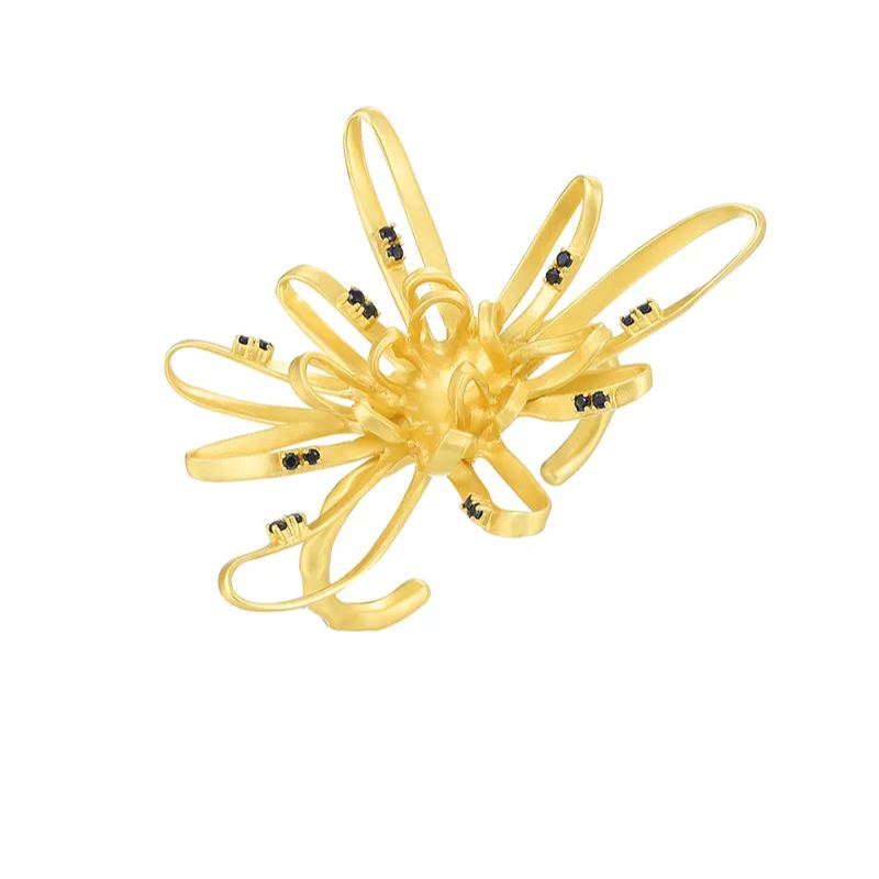 Chrysanthemum Collection Linear Golden Double Finger Ring