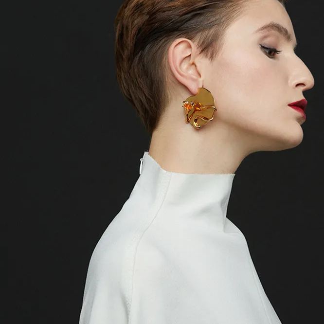 Tulip Collection Flower Ear Hook With White Corundum