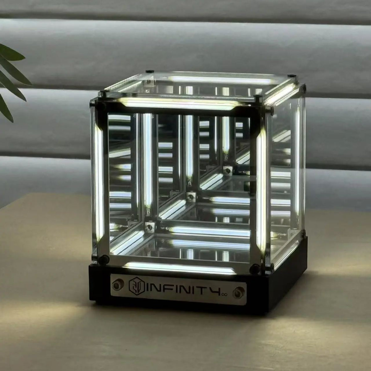 Handcrafted 4D Infinity Cube Lamp – Futuristic Desk Light & Ambient Decor