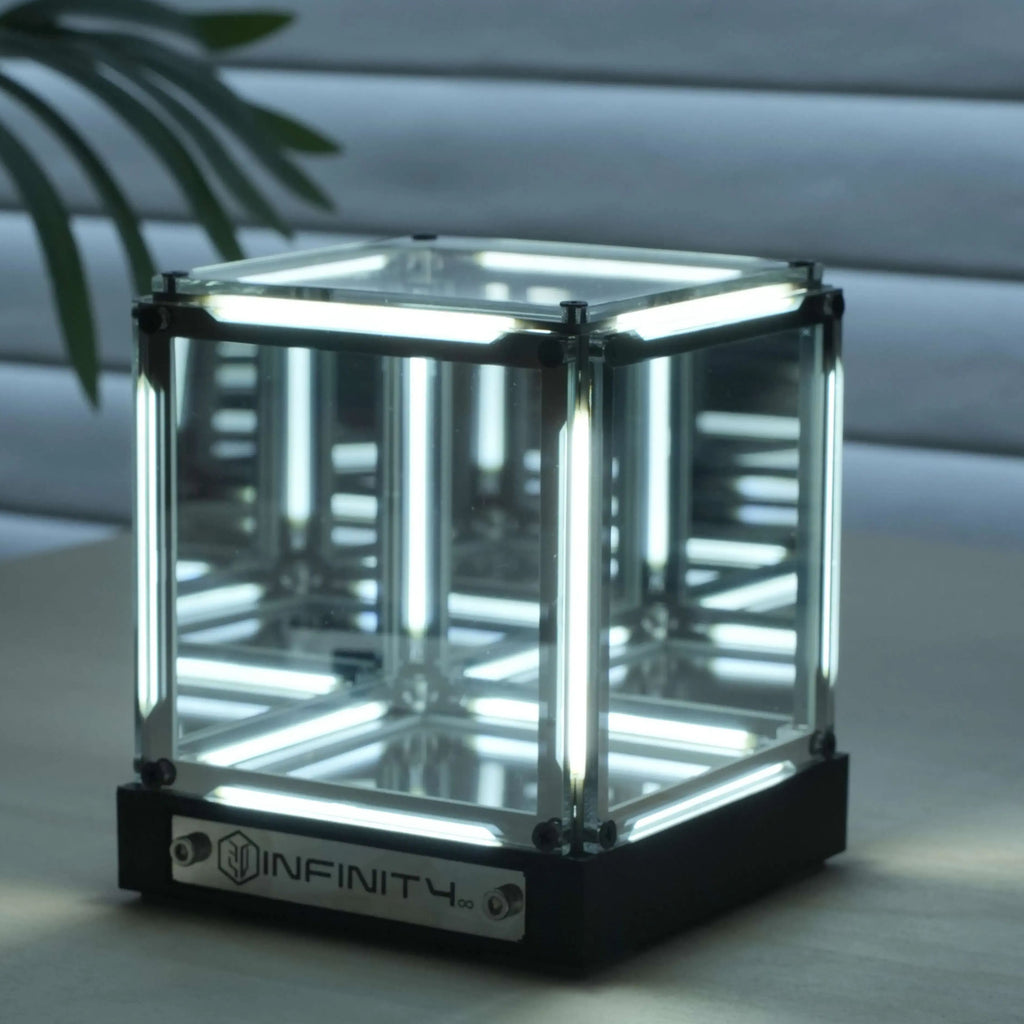 Handcrafted 4D Infinity Cube Lamp – Futuristic Desk Light & Ambient Decor