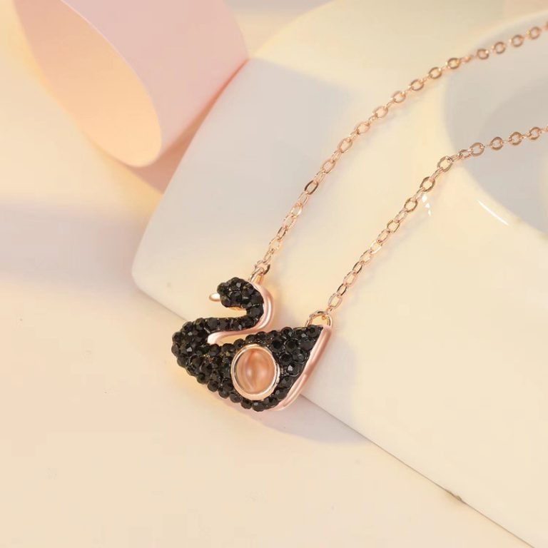 Custom Black Swan Projection Photo Necklace Gifts for Girlfriend