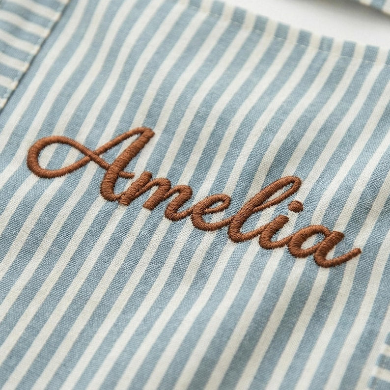 Personalized Striped Apron with Pockets – Custom Embroidered Name Apron with Hand Towel, Kitchen Cooking Apron, Adjustable Chef Apron & Gift for Home Cooks