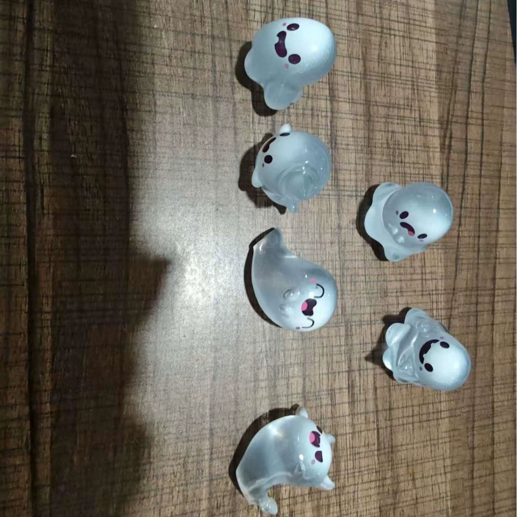 Halloween Mini Ghost Figures Glow-In-The-Dark Resin Figures With Box